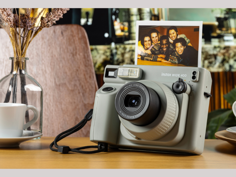 Fujifilm instax™ ile Yılbaşı Ruhunu Fotoğraf Karelerine Taşıyın