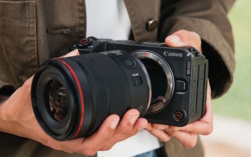 Canon'dan Yeni EOS R6 V Tam Kare Fotoğraf Makinesi ve RF 20-50MM F4L IS USM PZ Power Zoom Lensi