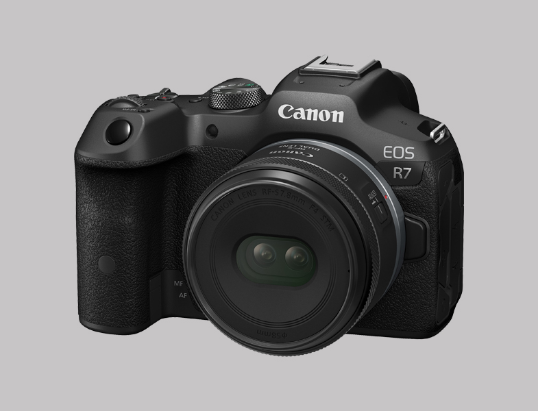 Canon, Apple Vision Pro Uyumlu Yeni RF-S 7.8mm F4 STM DUAL Lensini EOS R7’ye Özel Olarak Geliştiriyor