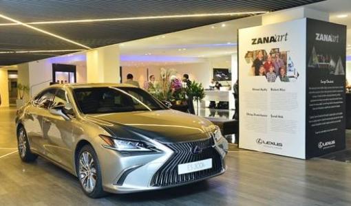 Ünlü Simalar Fotoğraf Sergisi İçin Lexus Dolmabahçe'de Buluştu